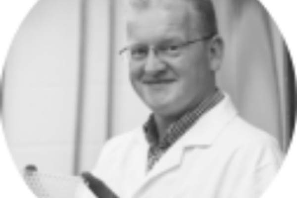 Dr Simon Stafford, Chemistry Expert
