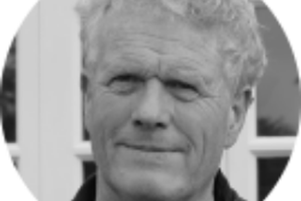 Chris Tomlinson, Veterinary Surgeon
