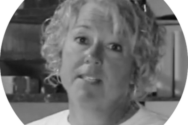 Mindy Starr-Pfahler, Ceramics Expert