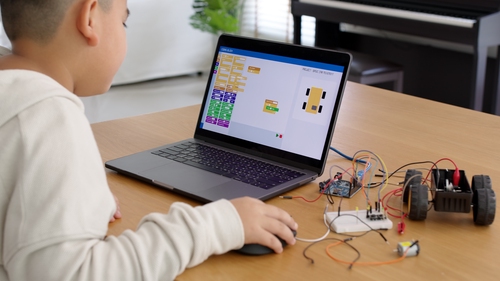 Unlocking Creativity: National Coding Week in UK Primary Schools